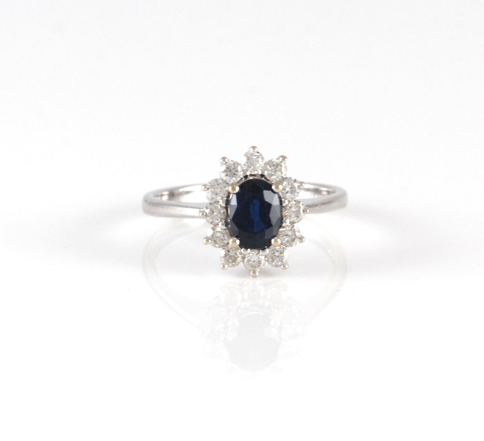 Med smaragd/rubin/safir etc