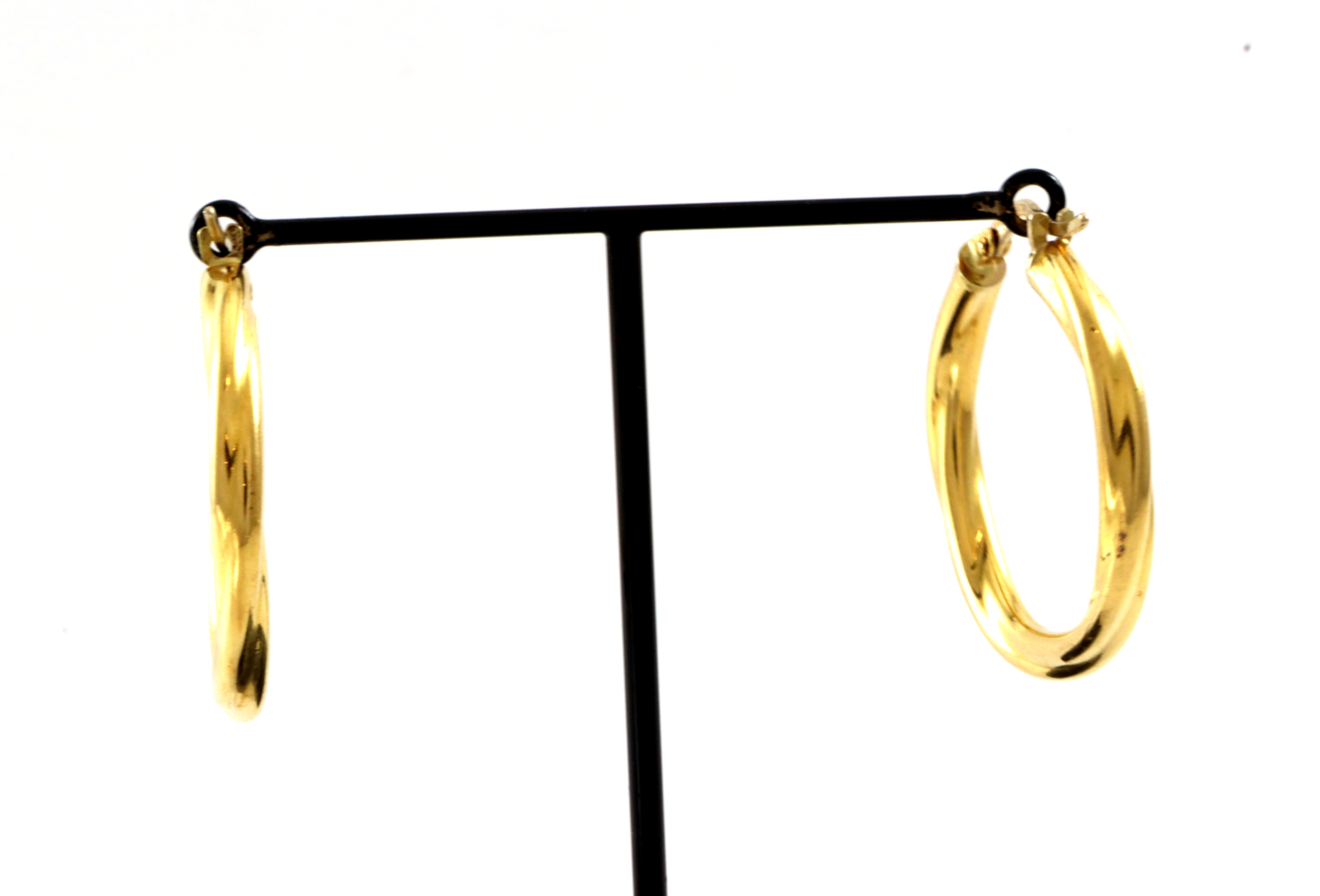 Øreringer. Vridd type