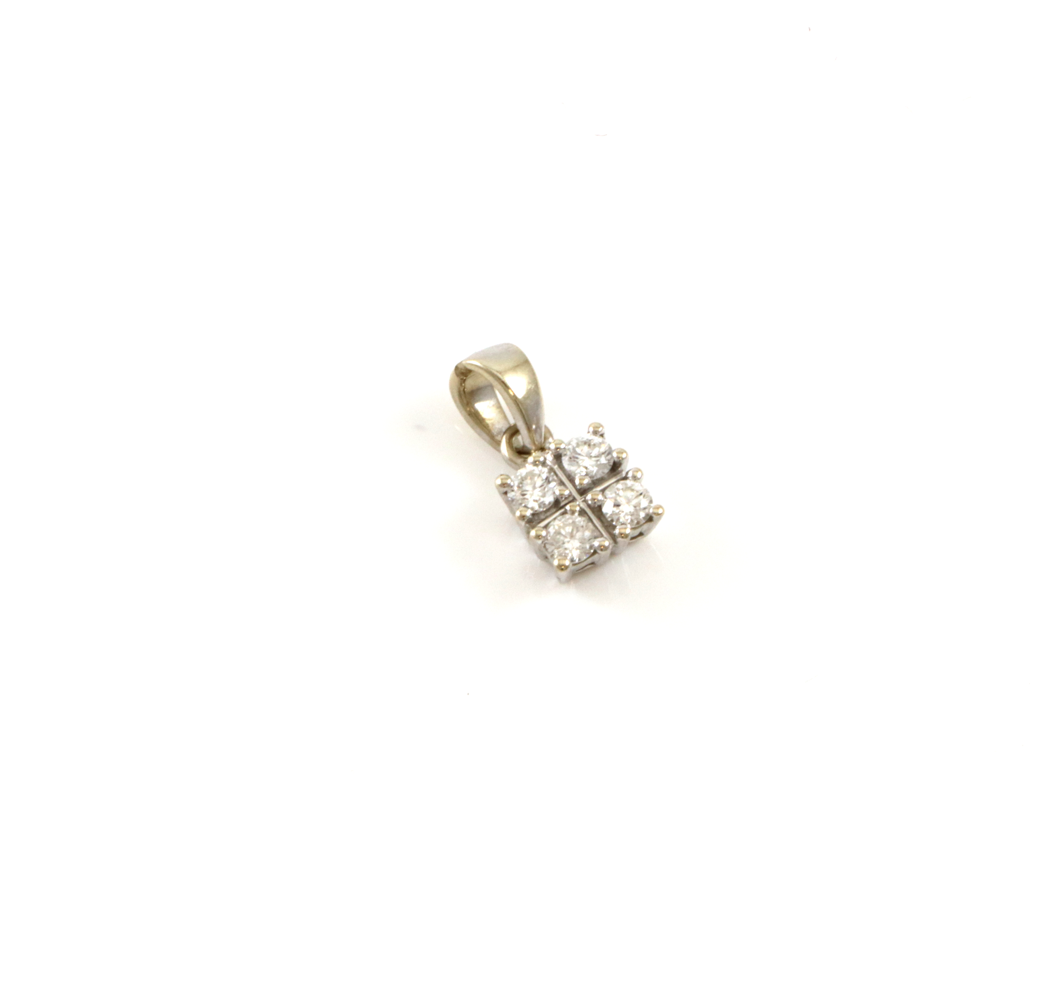 Pent klassisk anheng med diamanter. Ca tot 0,40 ct