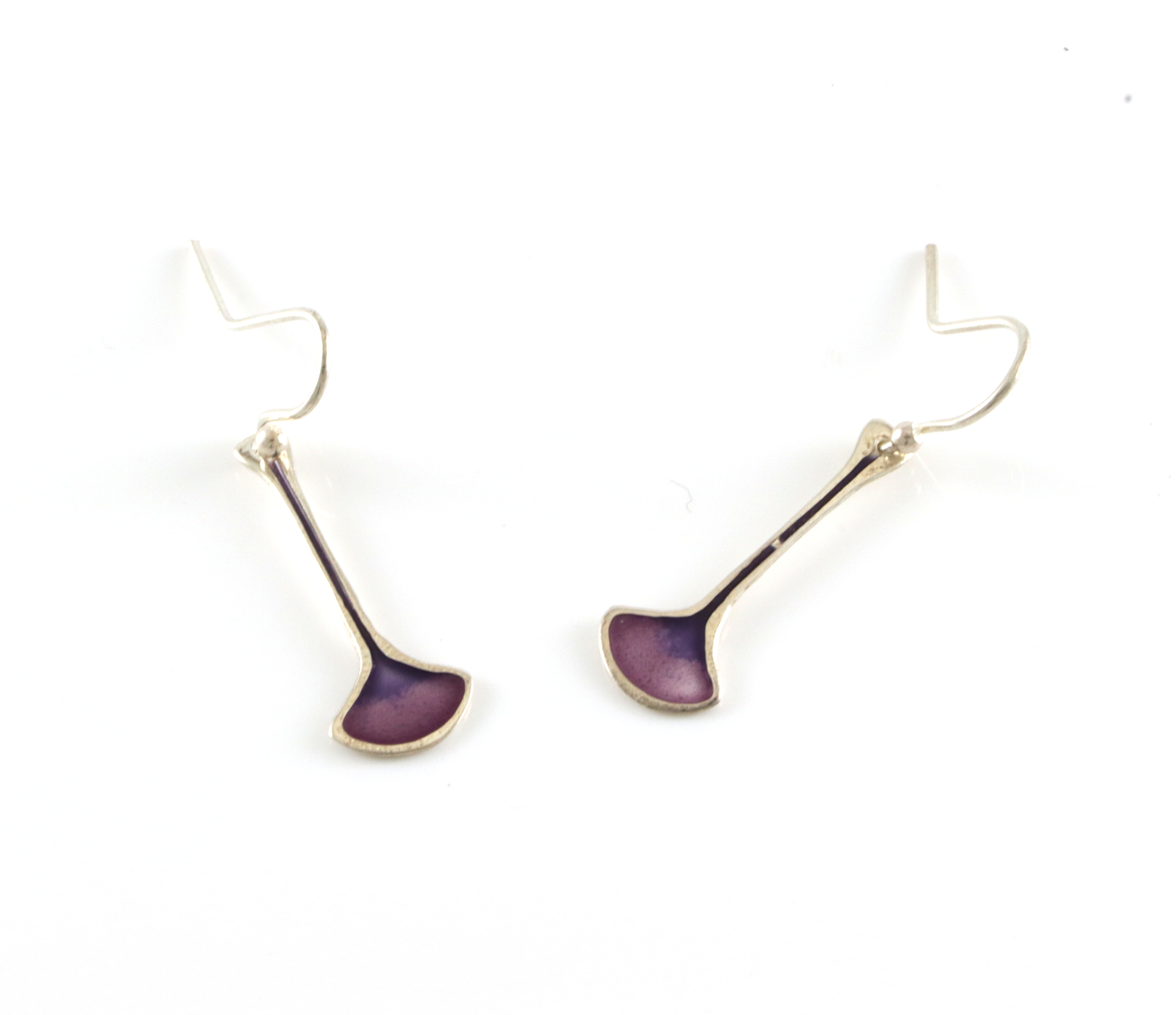 Emaljert ørepynt i sølv