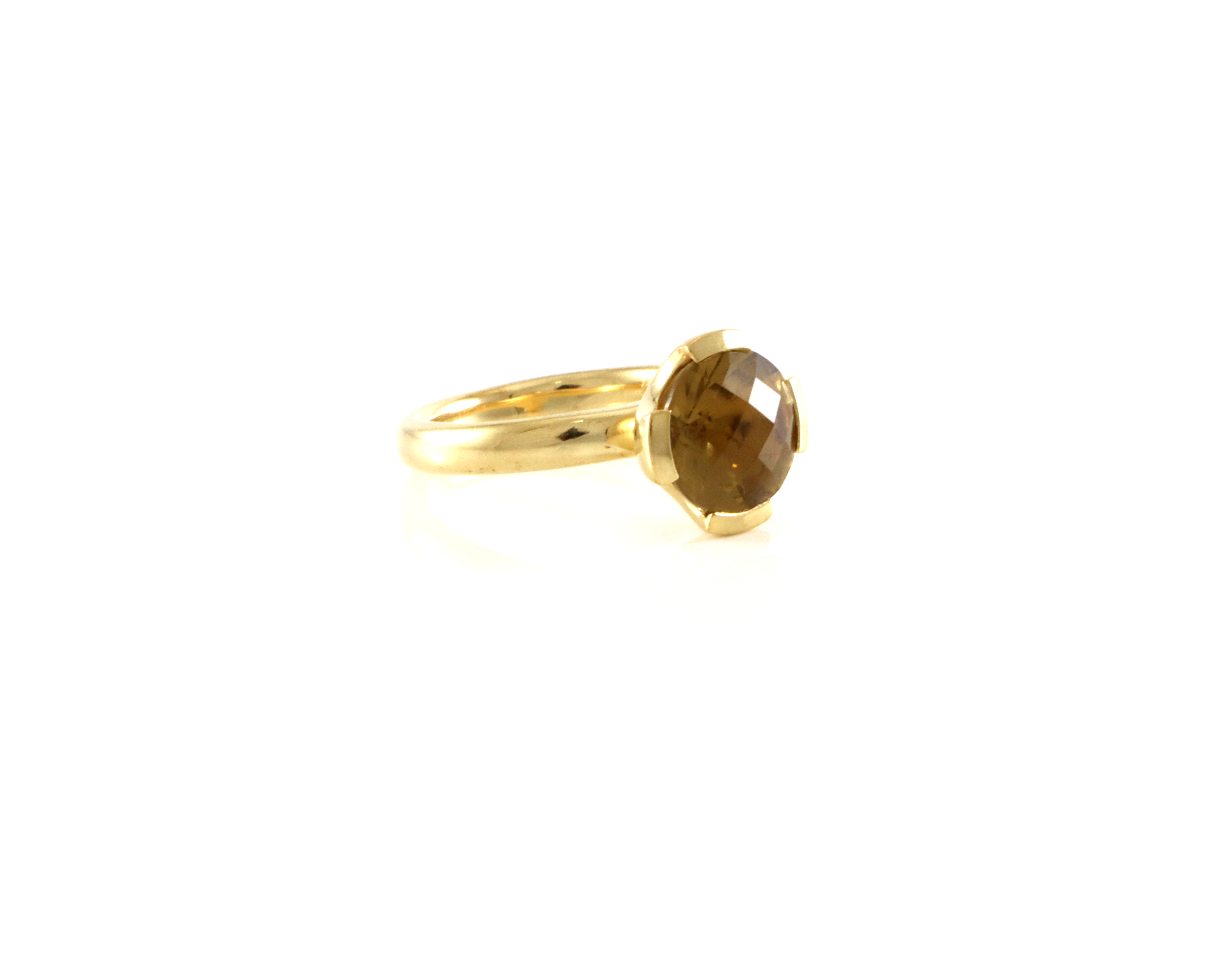 Torill Isachsen. "Fire Flower" ring med lys brun stein