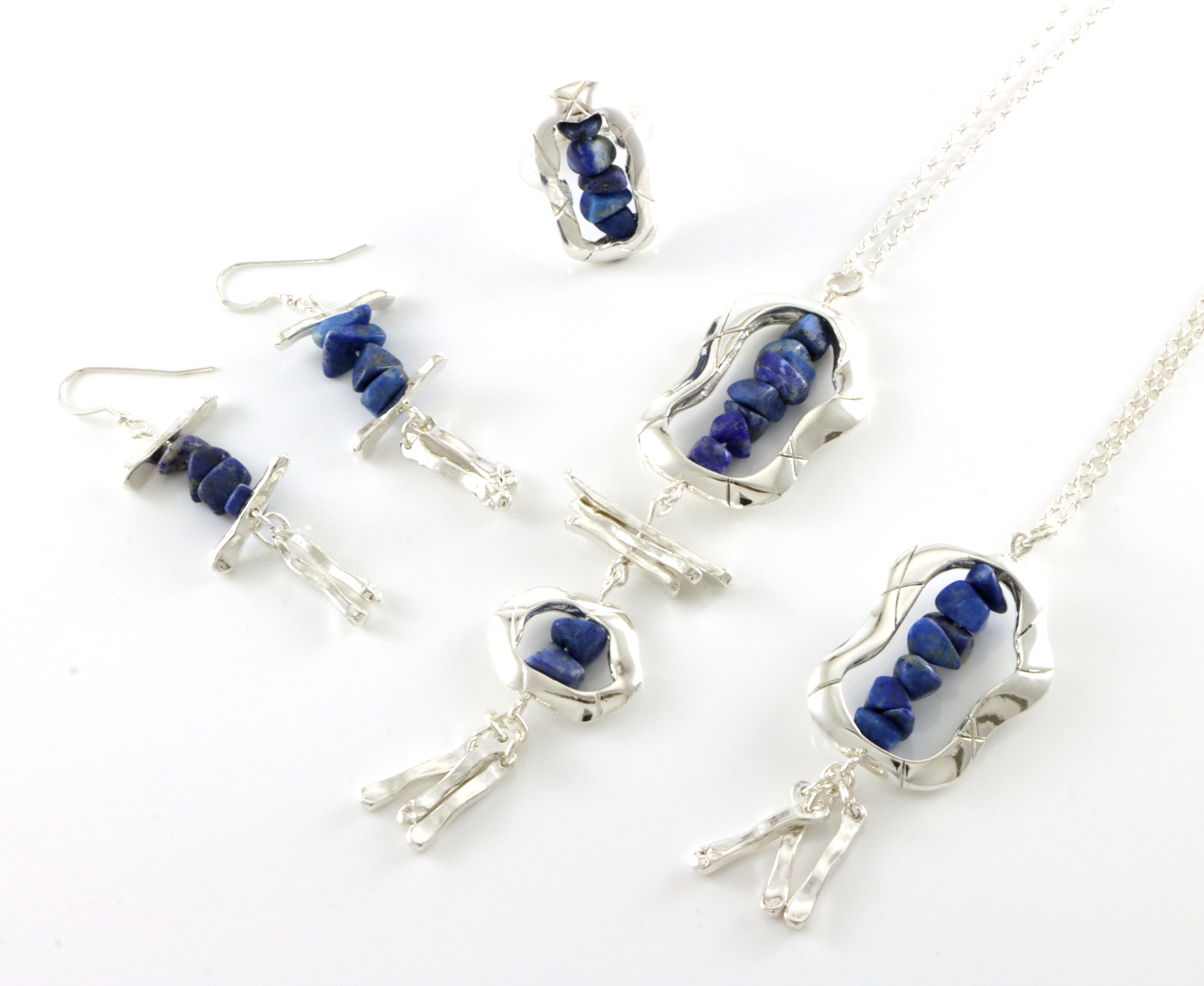 Hillestad. Smykkesett