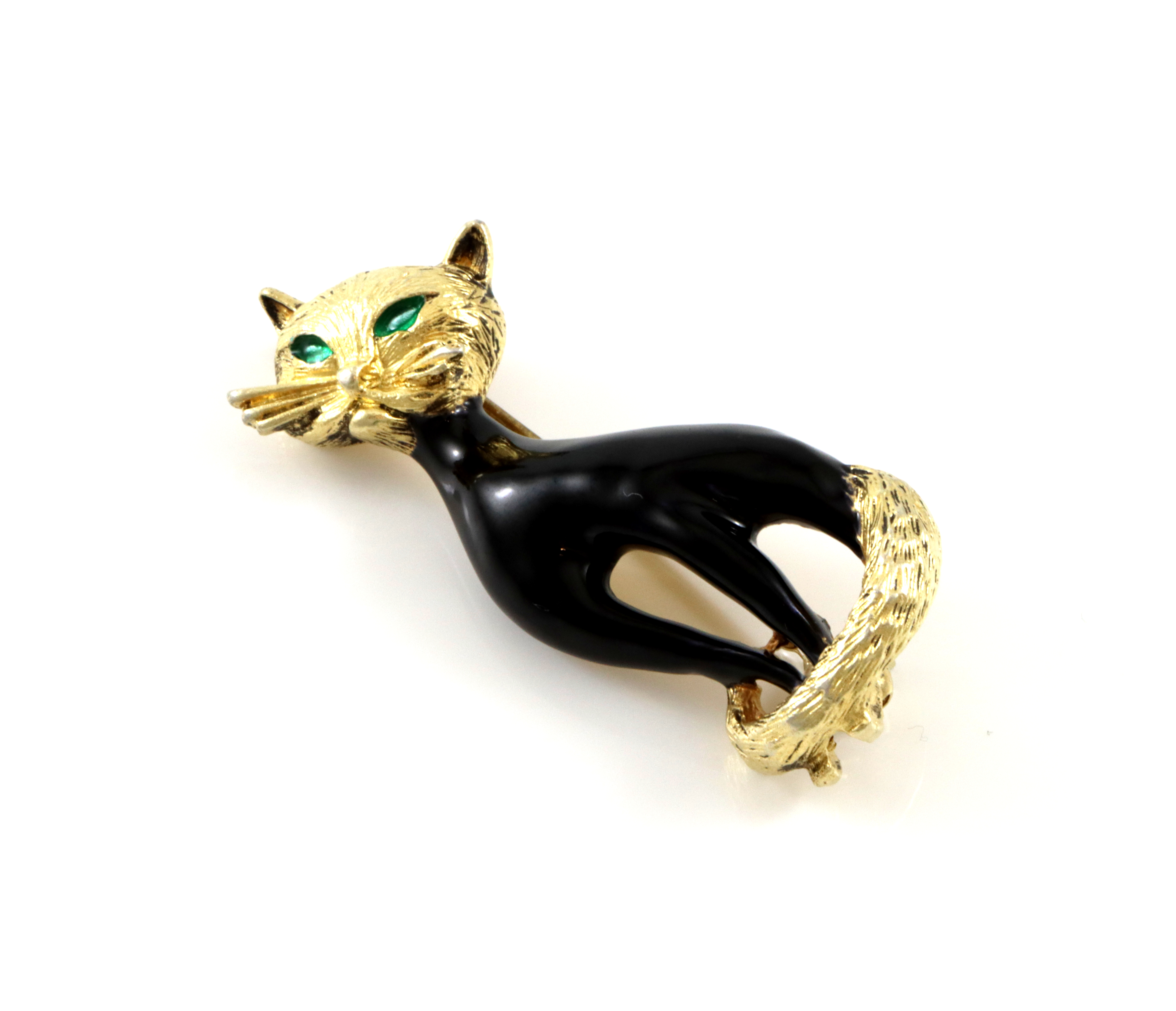 Emaljert brosje i sølv